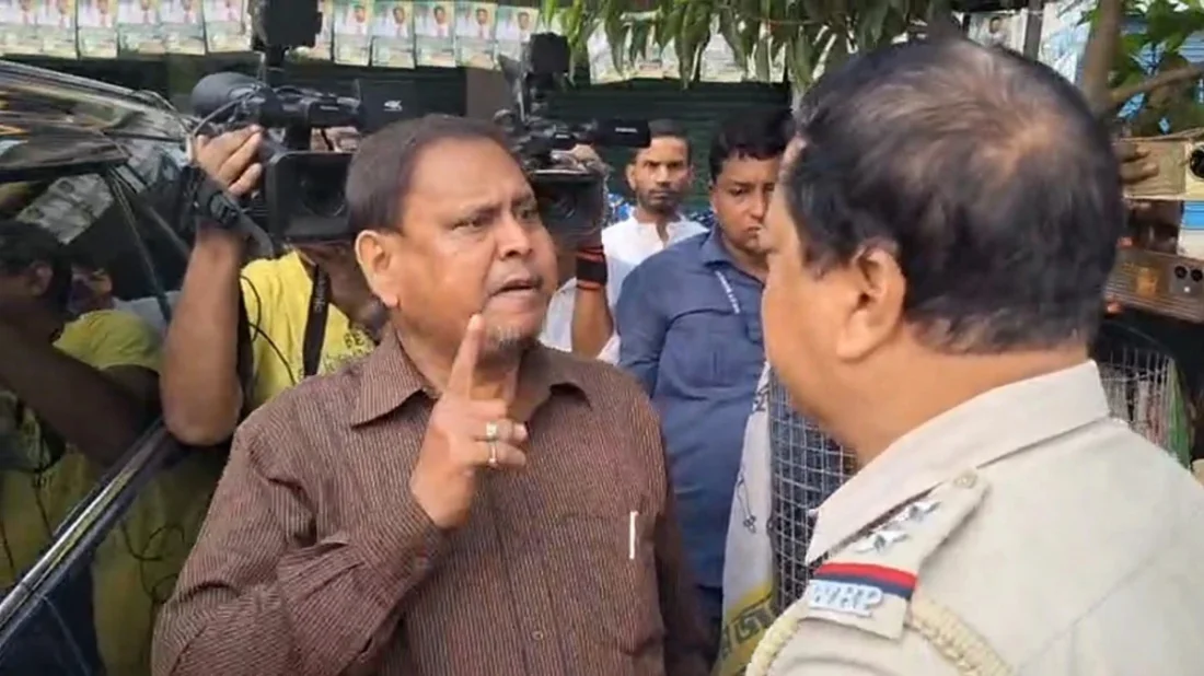 নির্বাচন শুরুর পরেই বাবরি মসজিদ নির্মাণের ঘোষণা দেওয়া হুমায়ুন কবীর আটক